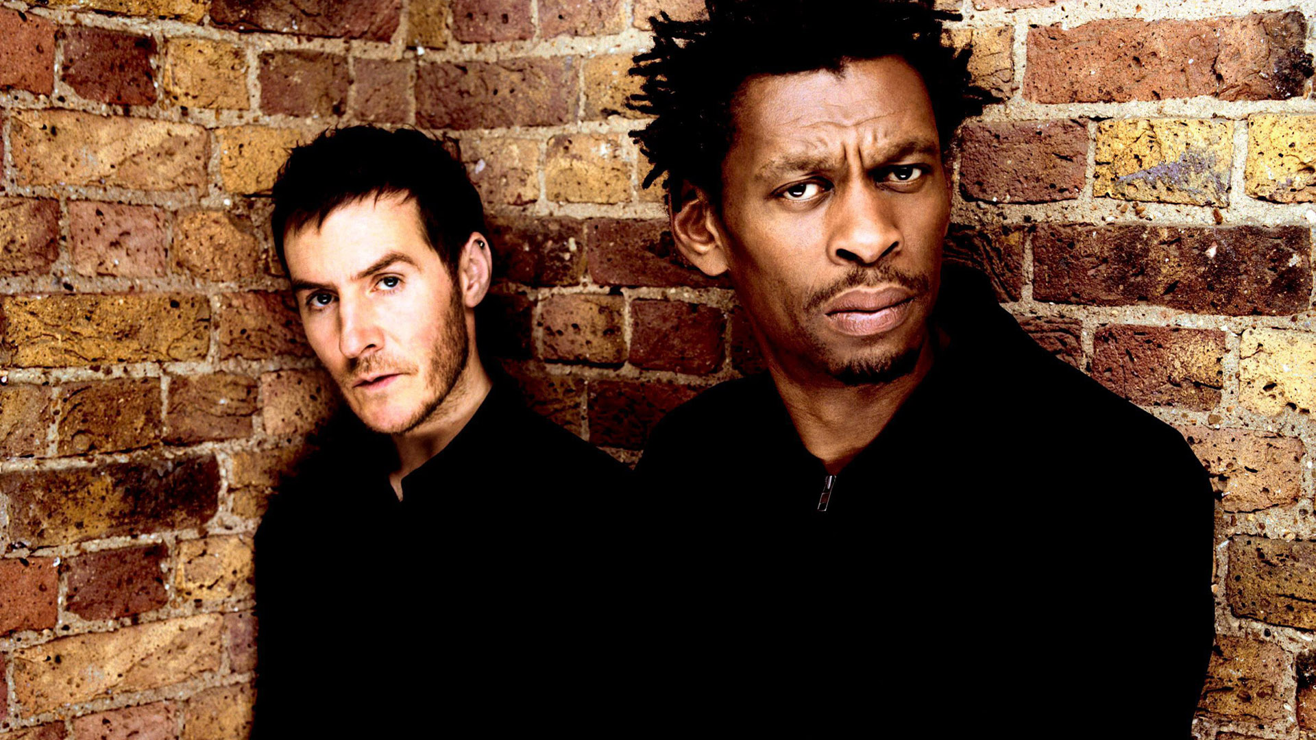Massive Attack diluyen su profético Mezzanine en el Palacio Vistalegre de Madrid