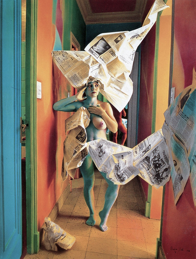 Desnudo con periodicos, 1981 Cibachrome 25 x 19 cm