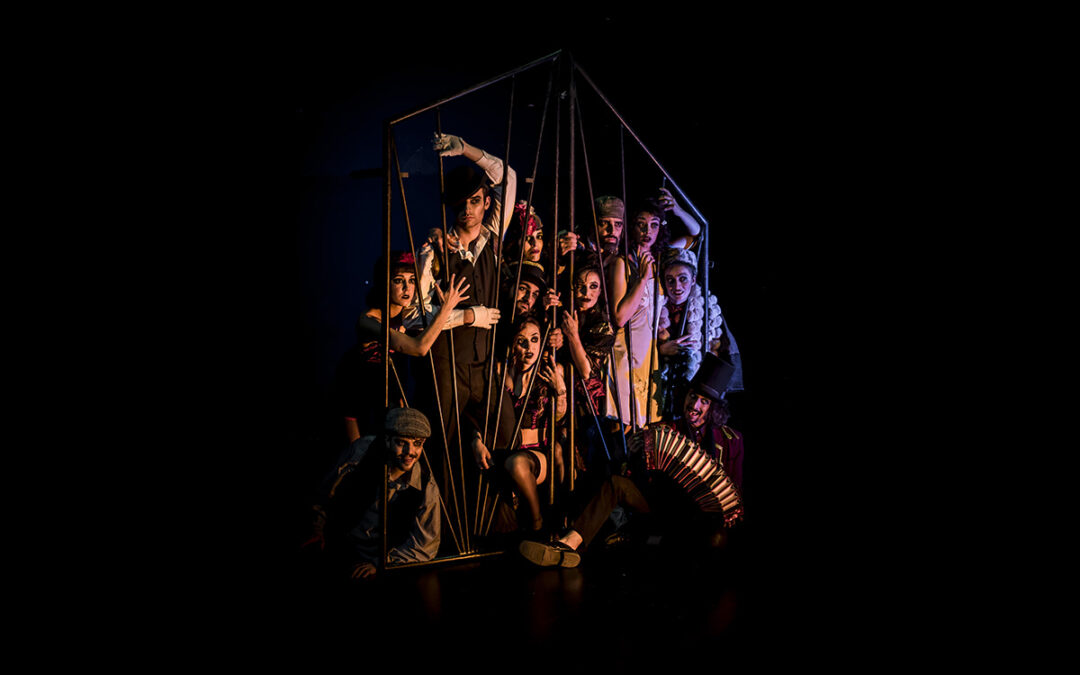 Salvática Teatro reactualiza la Ópera de Tres Centavos en una época trágica para la juventud española