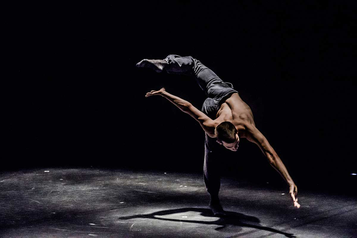 Asylum de Kibbutz Comtemporary Dance Company demostró que la exquisitez no es sólo patrimonio de los repertorios más clásicos