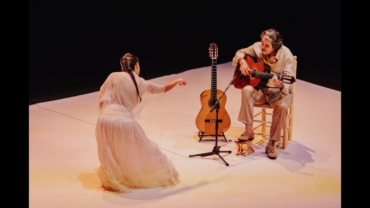 Rocío Molina en el Teatro Central con Trilogía sobre la Guitarra, donde cuerpo y guitarra se unen en un proceso de transformación