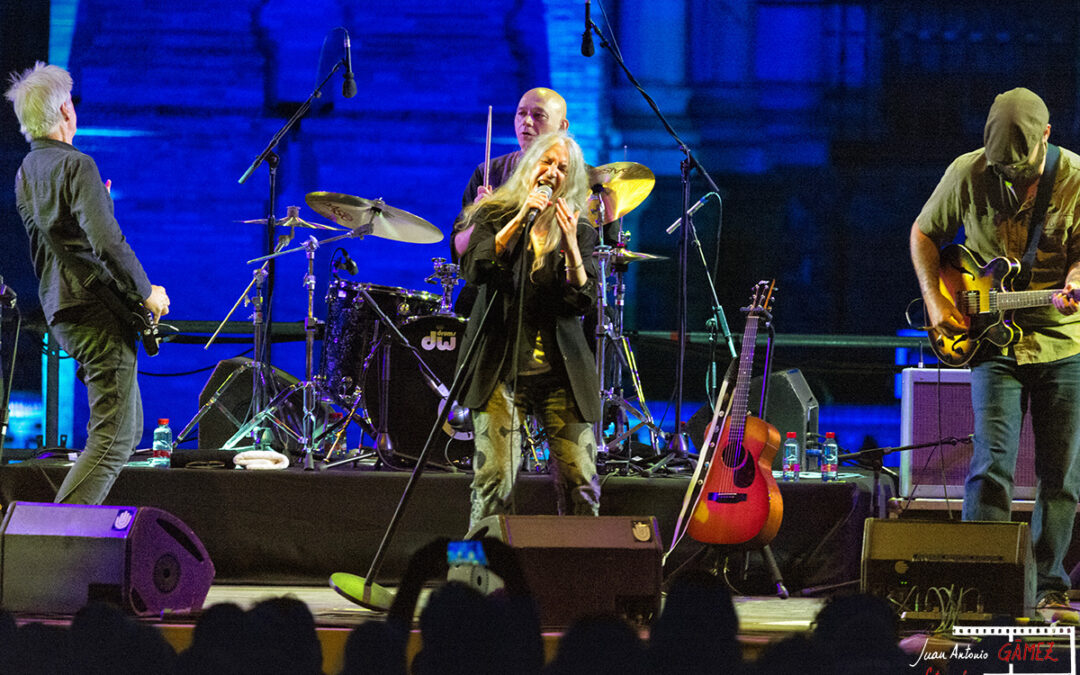 Patti Smith en Icónica Sevilla Fest: “Usad la Voz”