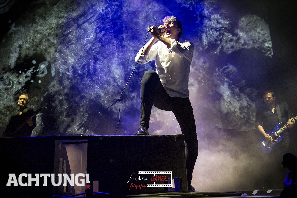 Suede: Antidepresivos + Antinostalgia en Insólito Sevilla